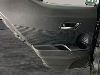 Toyota C-HR 1.8 VVT-h GPF Icon CVT (122 ps) - LANE DEPARTURE ALERT - BLUETOO