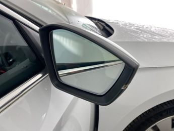 Skoda Superb 1.4 TSI iV 13kWh SE L Plug-in DSG (218 ps) - LED - SMARTLINK - N