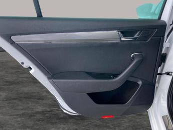 Skoda Superb 1.4 TSI iV 13kWh SE L Plug-in DSG (218 ps) - LED - SMARTLINK - N