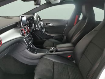 Mercedes-Benz CLA 2.0 CLA250 AMG Coupe 7G-DCT 4MATIC (218 ps) - SELF PARK - LED - 