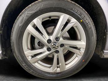 Volkswagen Polo 1.0 TSI R-Line DSG (95 ps) - DIGITAL DASH - AIR CON - DAB