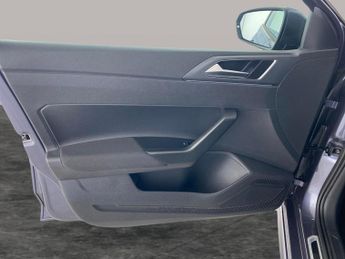 Volkswagen Polo 1.0 TSI R-Line DSG (95 ps) - DIGITAL DASH - AIR CON - DAB