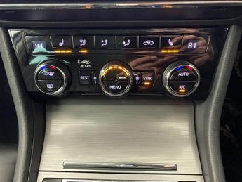 Skoda Superb 1.4 TSI iV 13kWh SE L Plug-in DSG (218 ps) - LED - SMARTLINK - N