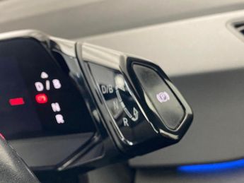 Volkswagen ID.3 Pro 58kWh Life (145 ps) - BLUETOOTH - PARK SENSORS - DAB