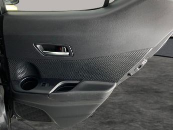 Toyota C-HR 1.8 VVT-h GPF Icon CVT (122 ps) - LANE DEPARTURE ALERT - BLUETOO