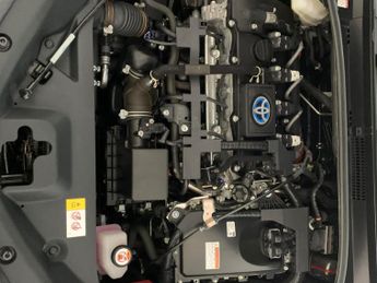 Toyota C-HR 1.8 VVT-h GPF Icon CVT (122 ps) - LANE DEPARTURE ALERT - BLUETOO