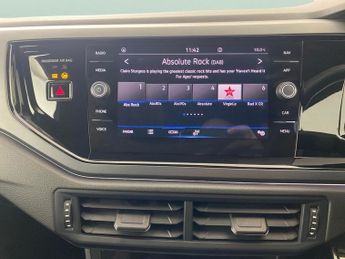 Volkswagen Polo 1.0 TSI R-Line DSG (95 ps) - DIGITAL DASH - AIR CON - DAB
