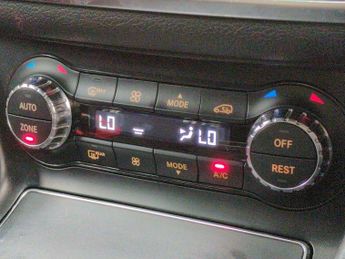 Mercedes-Benz CLA 2.0 CLA250 AMG Coupe 7G-DCT 4MATIC (218 ps) - SELF PARK - LED - 