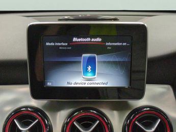 Mercedes-Benz CLA 2.0 CLA250 AMG Coupe 7G-DCT 4MATIC (218 ps) - SELF PARK - LED - 