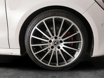 Mercedes-Benz CLA 2.0 CLA250 AMG Coupe 7G-DCT 4MATIC (218 ps) - SELF PARK - LED - 