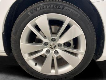 Skoda Superb 1.4 TSI iV 13kWh SE L Plug-in DSG (218 ps) - LED - SMARTLINK - N