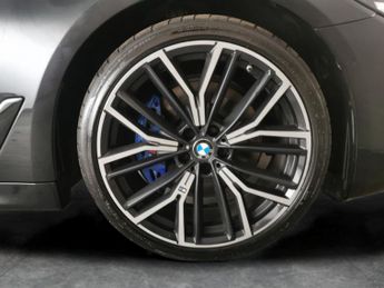 BMW 5 Series 2.0 520d MHT M Sport Touring Steptronic (190 ps) - SUN PROTECTIO