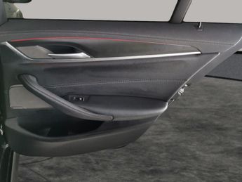 BMW 5 Series 2.0 520d MHT M Sport Touring Steptronic (190 ps) - SUN PROTECTIO