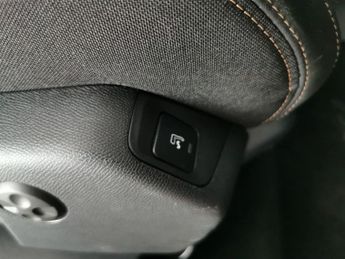 Peugeot 3008 1.2 PureTech GT Line Premium EAT (130 ps) - CARPLAY - LED - REVE