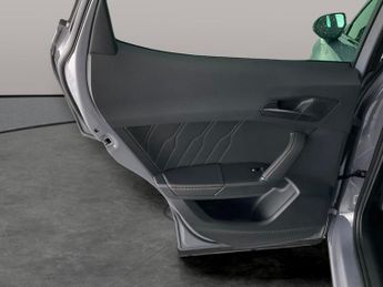 Cupra Formentor 1.4 eHybrid 12.8kWh V2 Plug-in DSG (204 ps) - LED - REVERSE CAM 