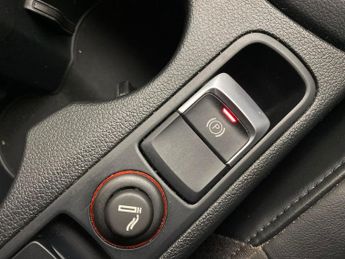 Audi Q3 2.0 TDI S line Plus S Tronic quattro (184 ps) - ALCANTARA - LED 