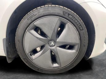 Tesla Model 3 (Dual Motor) Long Range 4WDE (346 ps) - AUTO PARK - LED - REVERS