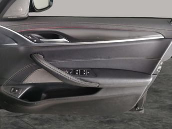 BMW 5 Series 2.0 520d MHT M Sport Touring Steptronic (190 ps) - SUN PROTECTIO