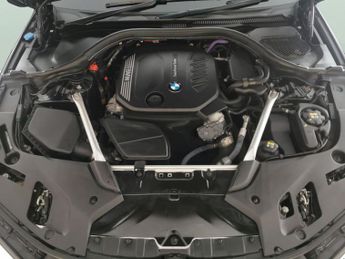 BMW 5 Series 2.0 520d MHT M Sport Touring Steptronic (190 ps) - SUN PROTECTIO