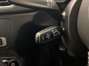 Audi Q3 2.0 TDI S line Plus S Tronic quattro (184 ps) - ALCANTARA - LED