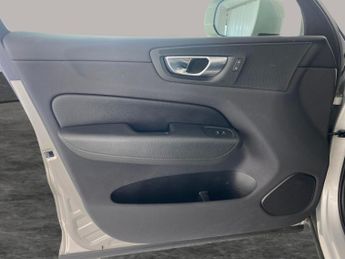 Volvo XC60 2.0h T6 Recharge 11.6kWh Inscription Expression Plug-in AWD (340