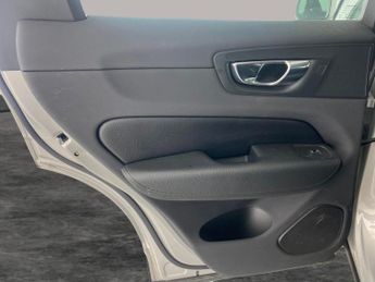 Volvo XC60 2.0h T6 Recharge 11.6kWh Inscription Expression Plug-in AWD (340