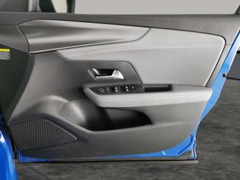 Vauxhall Mokka Electric 50kWh Elite Nav Premium (136 ps) - REVERSE CAM - HEATED SEATS - 