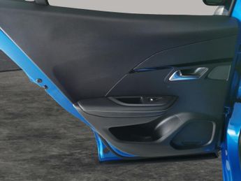 Peugeot E-2008 50kWh GT (7kW Charger) (136 ps) - REVERSE CAM - NAV - HEATED SEA