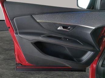 Peugeot 3008 1.2 PureTech GT Line Premium EAT (130 ps) - CARPLAY - LED - REVE