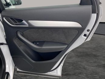 Audi Q3 2.0 TDI S line Plus S Tronic quattro (184 ps) - ALCANTARA - LED 