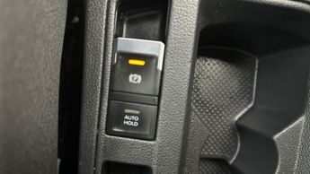 Volkswagen T-Roc 1.5 TSI EVO Black Edition DSG (150 ps) - CARPLAY - LED - DAB