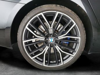 BMW 5 Series 2.0 520d MHT M Sport Touring Steptronic (190 ps) - SUN PROTECTIO