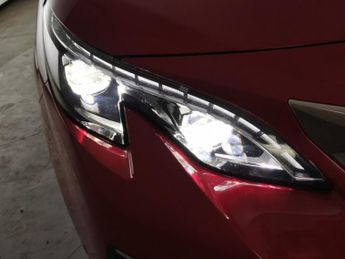 Peugeot 3008 1.2 PureTech GT Line Premium EAT (130 ps) - CARPLAY - LED - REVE