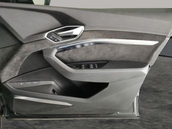 Audi e-tron 50 S line quattro 71.2kWh (313 ps) - B&O AUDIO - LED - REVERSE C