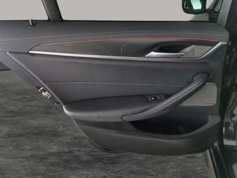 BMW 5 Series 2.0 520d MHT M Sport Touring Steptronic (190 ps) - SUN PROTECTIO