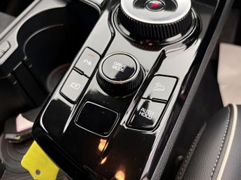 Kia Sportage 1.6 h T-GDi GT-Line (226 bhp) - BLUETOOTH - CRUISE - PADDLE SHIF