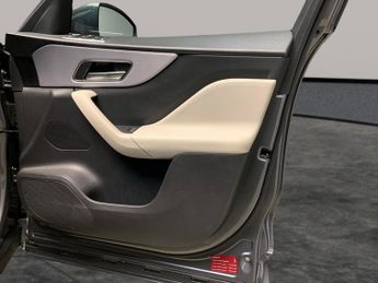 Jaguar F-PACE 2.0 D240 R-Sport AWD (240 ps) - XENONS - BLUETOOTH - CRUISE