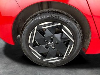 Nissan Leaf 39kWh Acenta (150 ps) - BLIND SPOT ASSIST - INTELLIGENT LANE INT