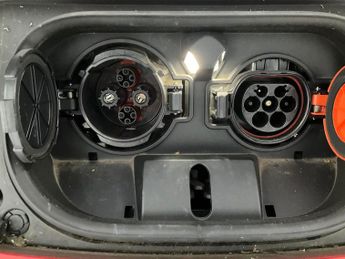 Nissan Leaf 39kWh Acenta (150 ps) - BLIND SPOT ASSIST - INTELLIGENT LANE INT