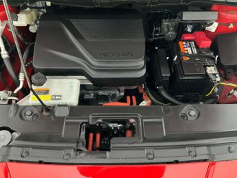 Nissan Leaf 39kWh Acenta (150 ps) - BLIND SPOT ASSIST - INTELLIGENT LANE INT