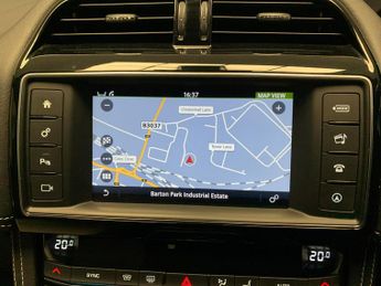 Jaguar F-PACE 2.0 D240 R-Sport AWD (240 ps) - XENONS - BLUETOOTH - CRUISE