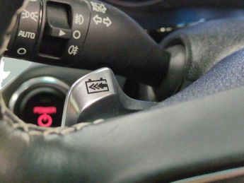 Kia Niro 64kWh 4+ (201 bhp) - LED - REVERSE CAM - NAV