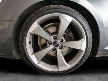 Audi A4 Avant 2.0 TFSI 35 Black Edition S Tronic (150 ps) - CRUISE - DRIVING M