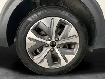Kia Niro 64kWh 4+ (201 bhp) - LED - REVERSE CAM - NAV