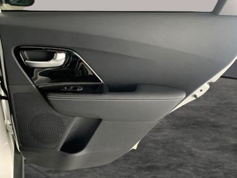 Kia Niro 64kWh 4+ (201 bhp) - LED - REVERSE CAM - NAV