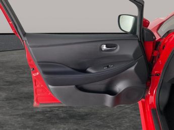 Nissan Leaf 39kWh Acenta (150 ps) - BLIND SPOT ASSIST - INTELLIGENT LANE INT