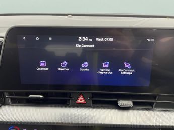 Kia Sportage 1.6 h T-GDi GT-Line (226 bhp) - LANE DEPARTURE  - LANE FOLLOWING