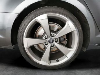 Audi A4 Avant 2.0 TFSI 35 Black Edition S Tronic (150 ps) - DRIVING MODES - PA