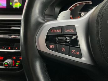 BMW 5 Series 2.0 520d MHT M Sport Touring Steptronic (190 ps) - KEYLESS ENTRY