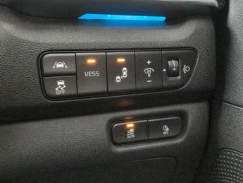 Kia Niro 64kWh 4+ (201 bhp) - LED - REVERSE CAM - NAV